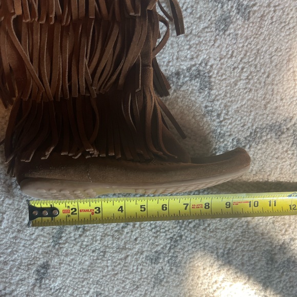 Minnetonka boots - Picture 10 of 10